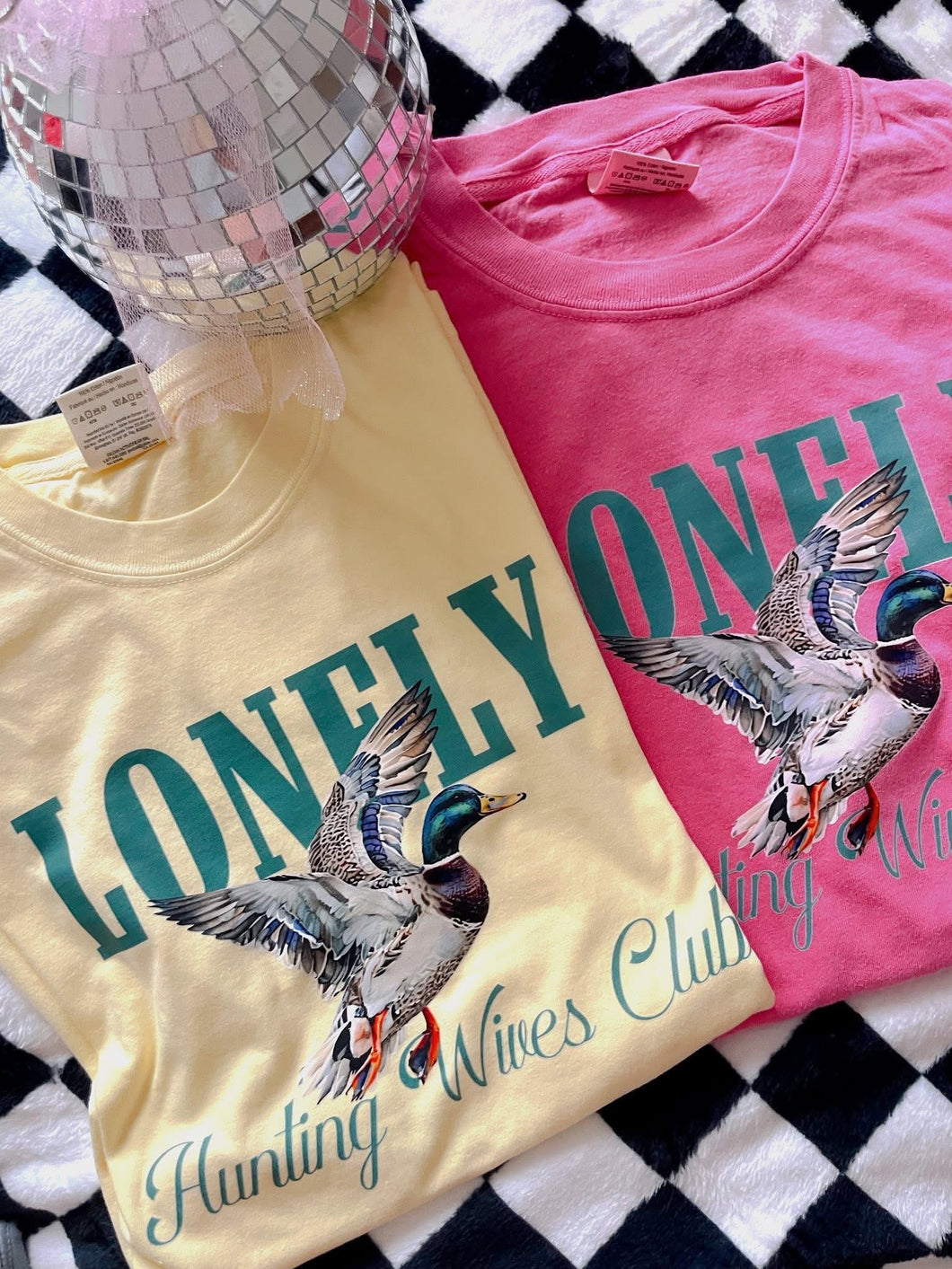 Lonely Hunting Wives Club