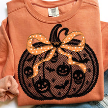 Load image into Gallery viewer, BLK Lace Pumpkin
