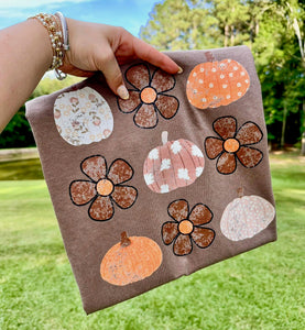 Pumpkins & Flower Fall Tee